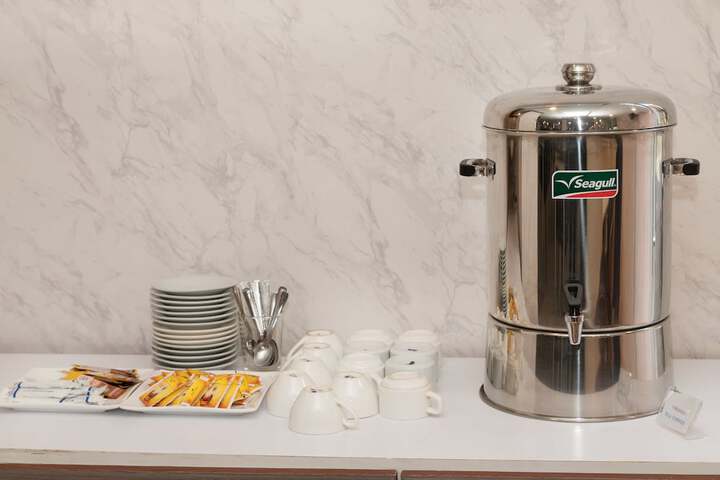 Breakfast/Coffee Service 17 of 25