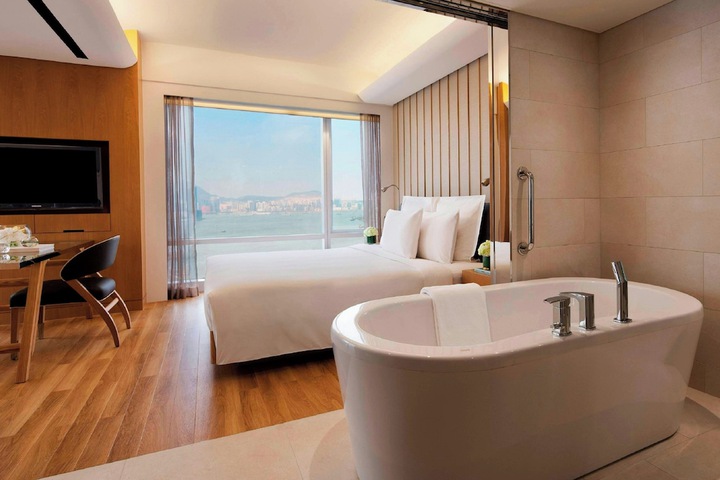 Room 47 of 119