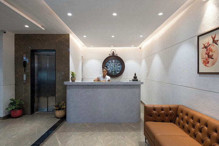 StayBird - Azure Suites Business Hotel
