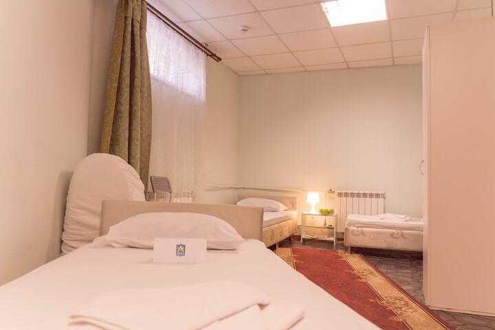 Room 12 of 73