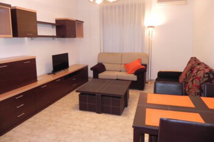 Room 6 of 17