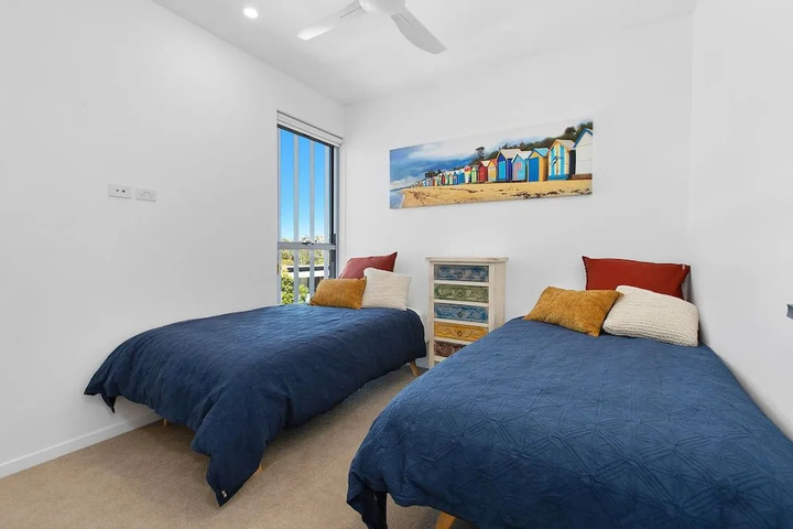 Room 5 of 15