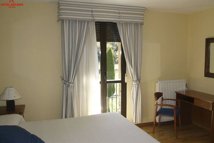 Room 18 of 37