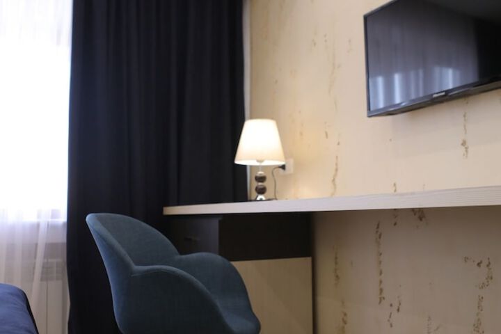 Room 27 of 59