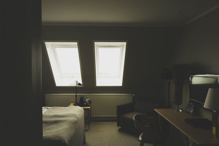 Room 3 of 53