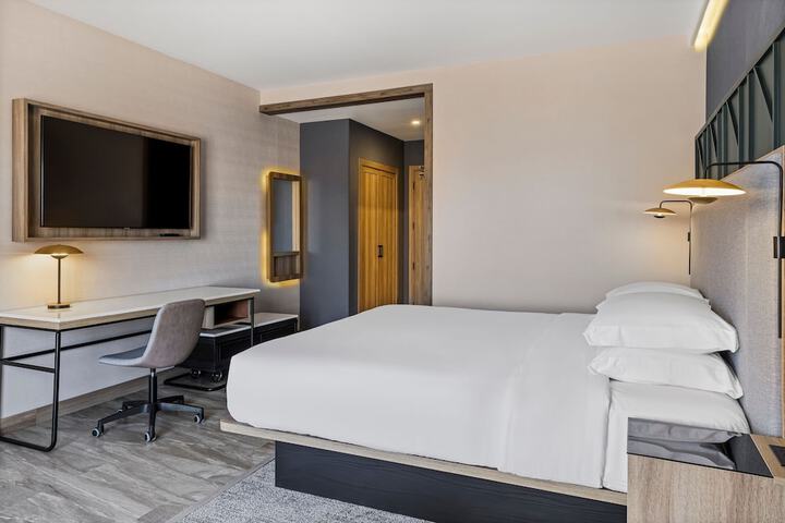 Room 18 of 54