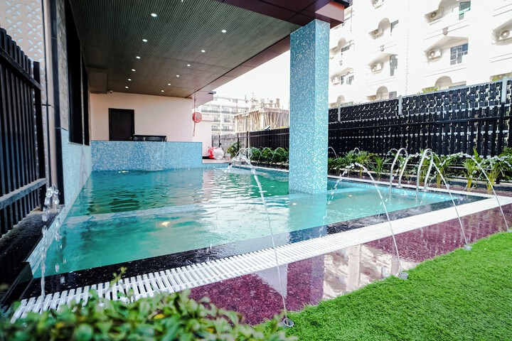 Pool 42 of 63