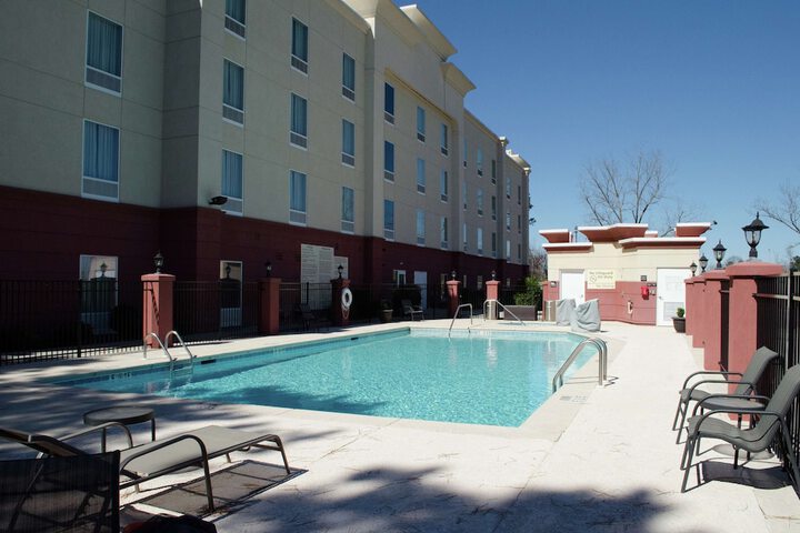 Pools & Facilities