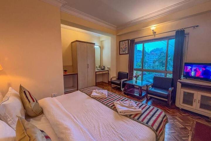 Room 6 of 26