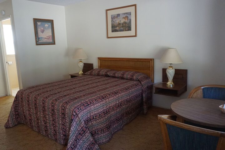 Room 10 of 39