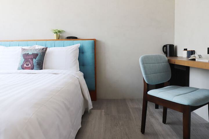 Room 53 of 135