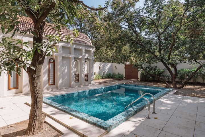 Pool 67 of 160