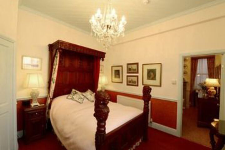 Bagshawe s of Whitby