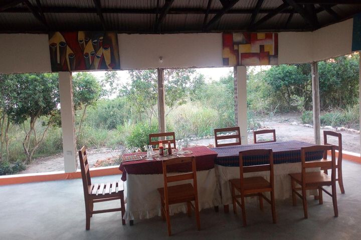 Dining 30 of 58