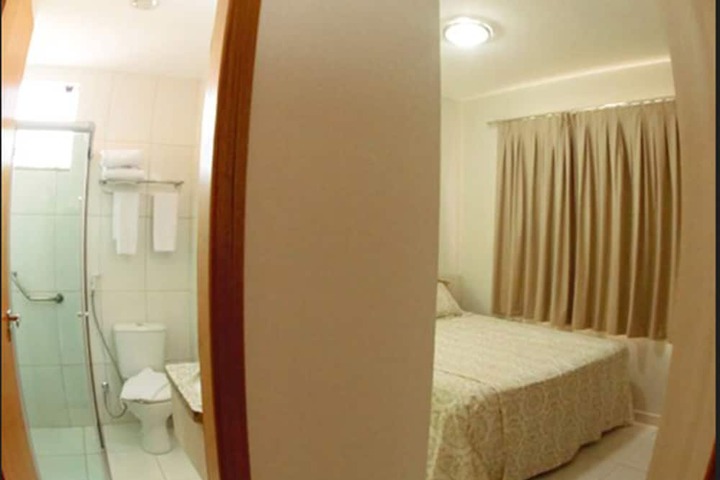 Room 7 of 39