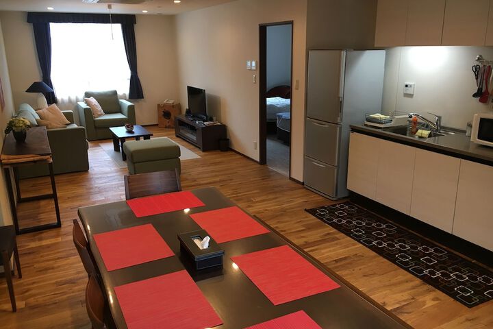 Room 16 of 44