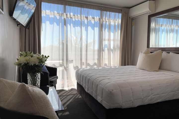 Room 5 of 53