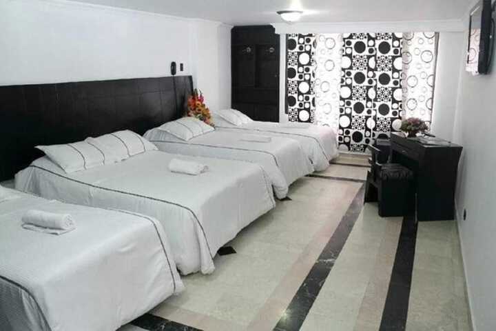 Room 10 of 25