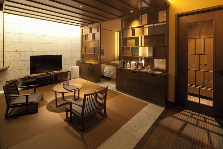 Room 21 of 75