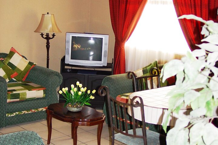 Room 13 of 38