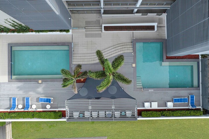 Pool 77 of 101