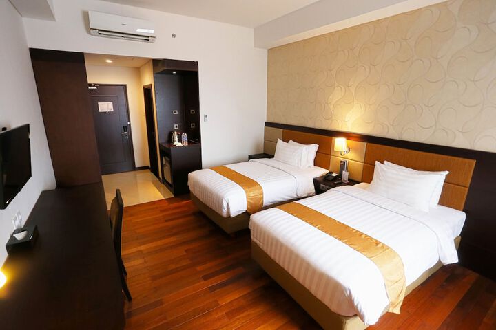 Room 12 of 41