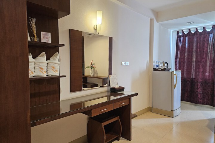 Hotel Interior 4 of 78