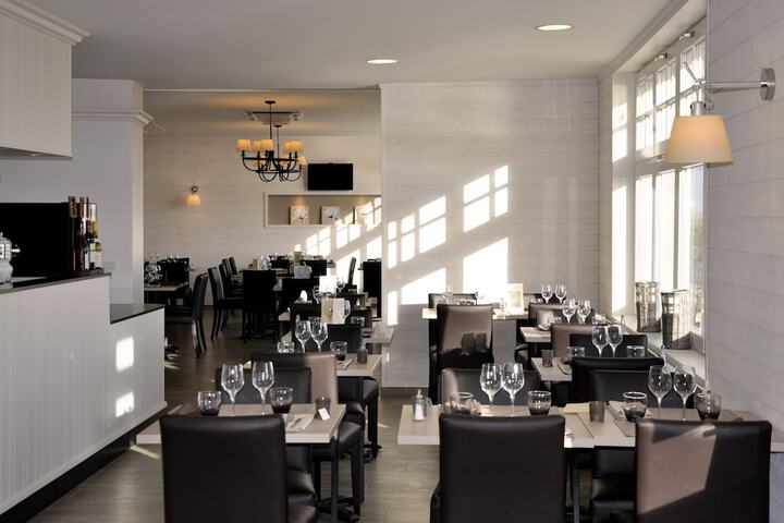 Dining Photos