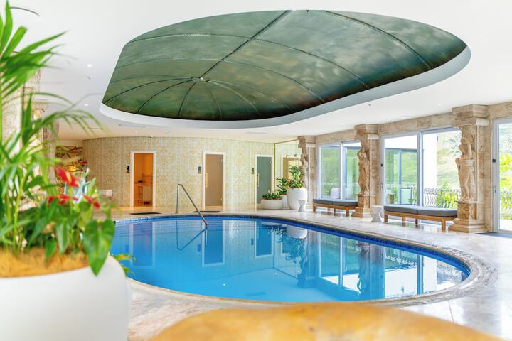 Pool 68 of 115