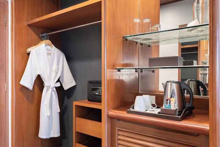 Room amenity