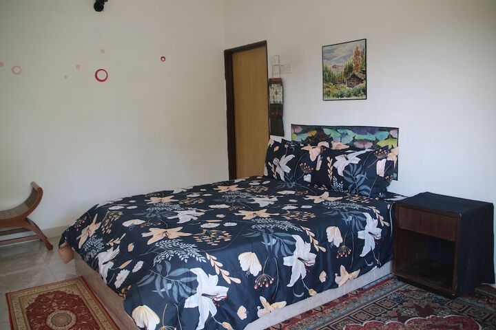 Room 4 of 19