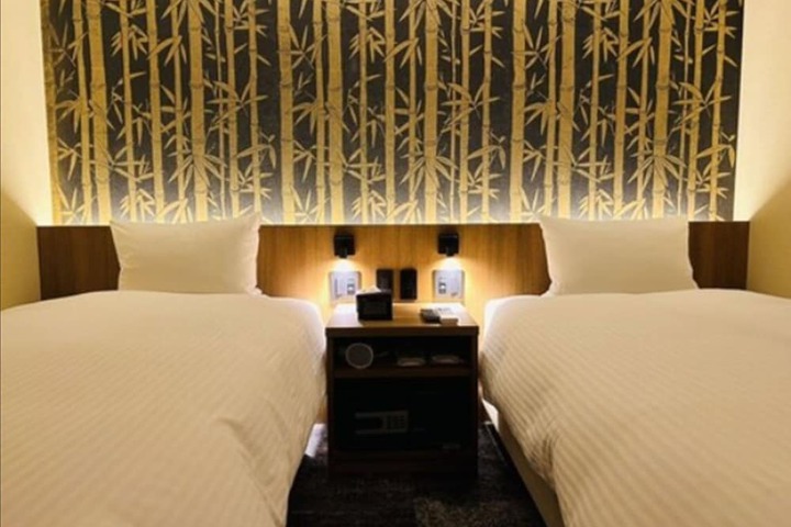 Room 36 of 66
