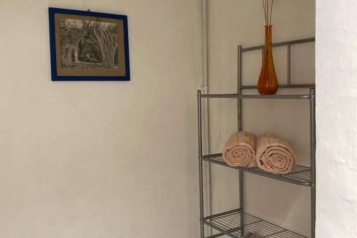 Room 2 of 15