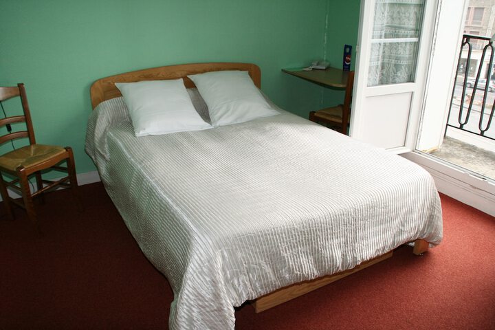 Room 4 of 31