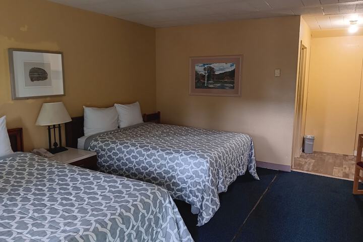Room 9 of 26