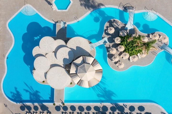 Pool 39 of 111