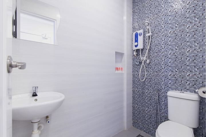 Room 16 of 27