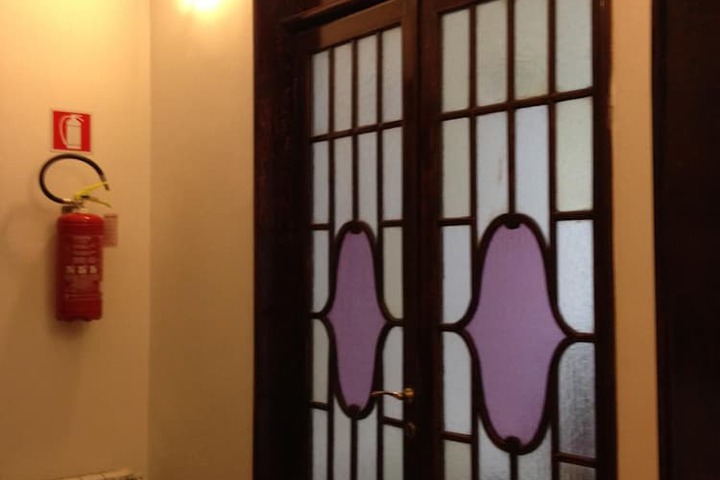 Room 15 of 36