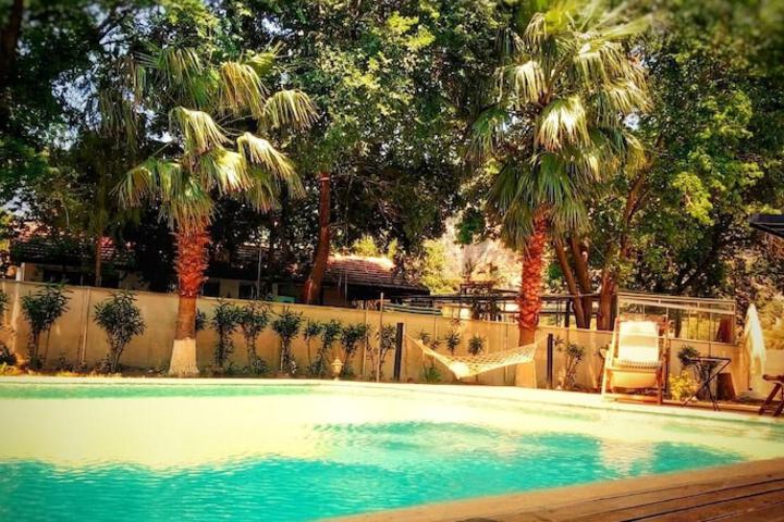 Pool 9 of 26