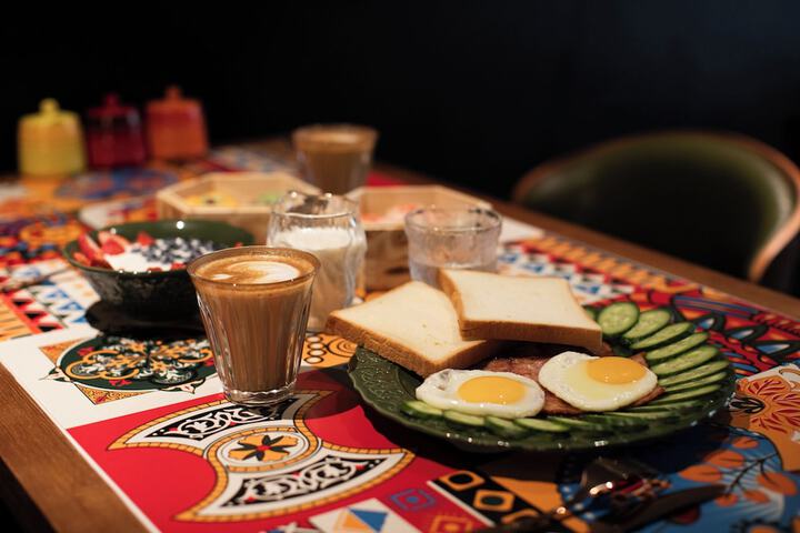 Breakfast/Coffee Service 89 of 123