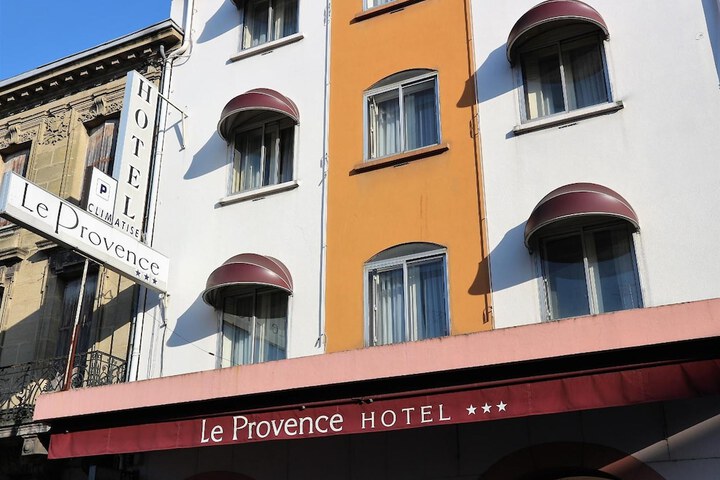 Hotel 65 of 67