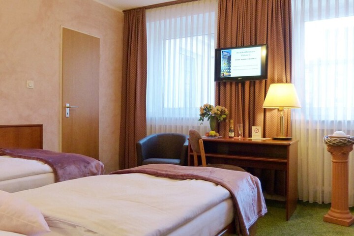 Room 26 of 50