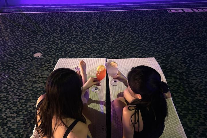 Pool 99 of 226