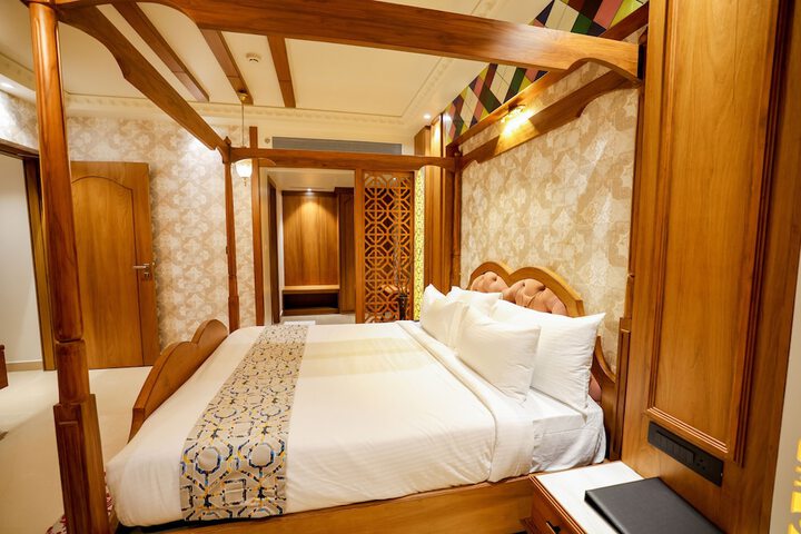 Room 10 of 70
