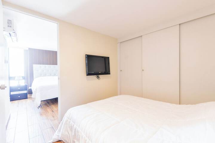 Room 34 of 169