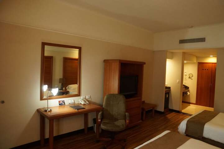 Room 12 of 53