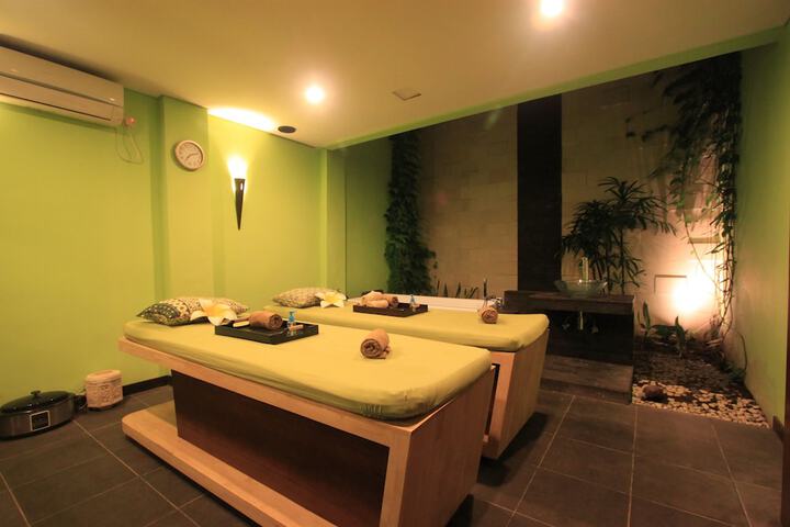 Relaxing Spa