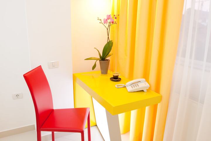 Room 35 of 65