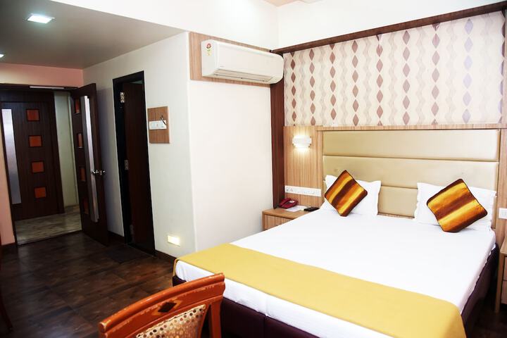 Room 5 of 24