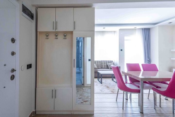 Room 20 of 93